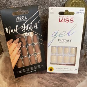 2 pc Press on Nail Set